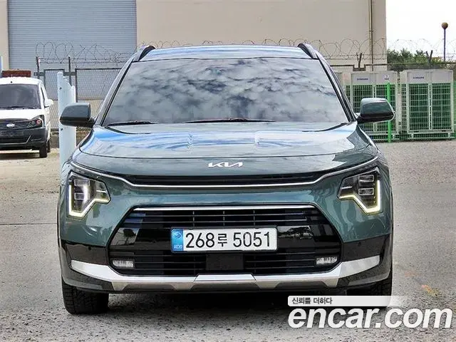 Kia Niro 2022 — Фото 3/20