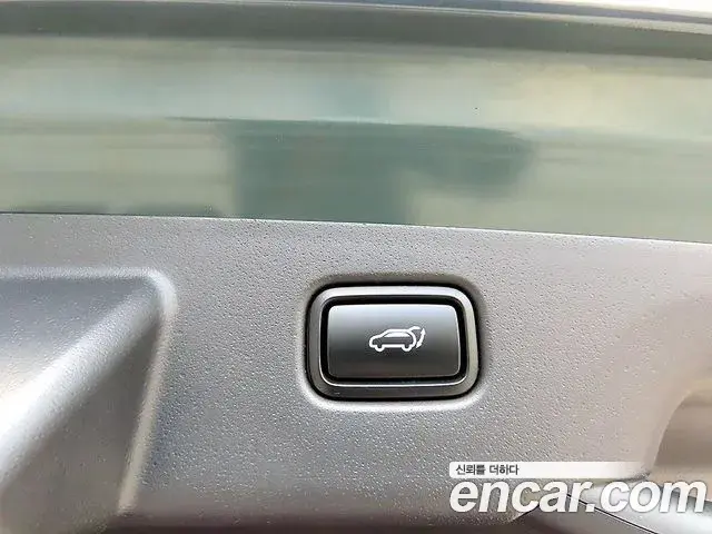 Kia Niro 2022 — Фото 17/20