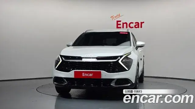 Kia Sportage 2023 — Şəkil 18/35