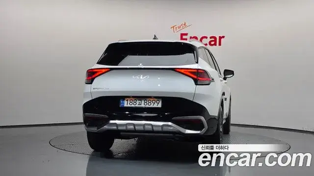 Kia Sportage 2023 — Şəkil 23/35