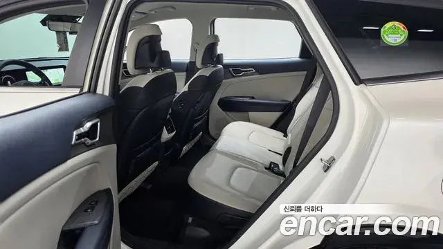 Kia Sportage 2023 — Şəkil 12/35