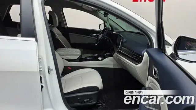 Kia Sportage 2023 — Şəkil 9/35