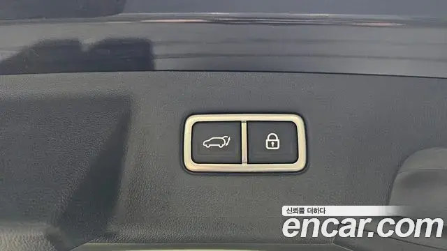 Kia Sorento 2023 — Фото 17/20