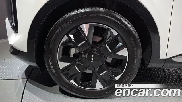 Kia Sportage 2025 — Şəkil 24/31