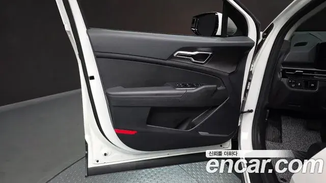 Kia Sportage 2025 — Şəkil 30/31