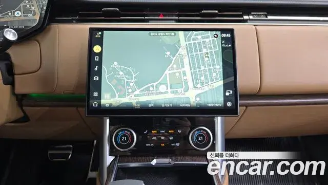 Land Rover Range Rover 2023 — Фото 12/20