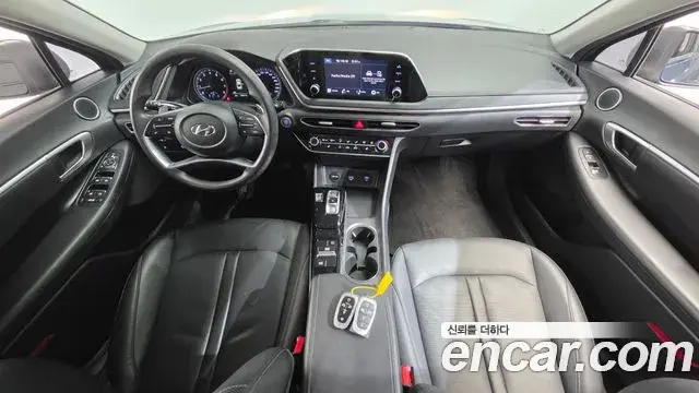 Hyundai Sonata 2022 — Фото 7/20