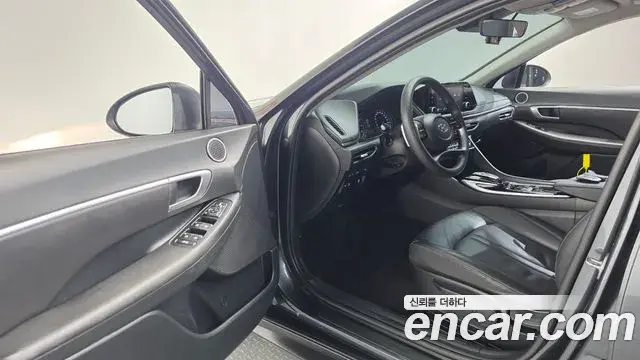 Hyundai Sonata 2022 — Фото 10/20
