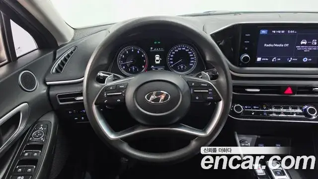 Hyundai Sonata 2022 — Фото 12/20