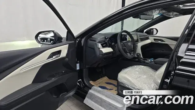 Toyota Camry 2026 — Photo 11/20