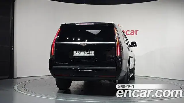 Cadillac Escalade 2019 — Photo 5/20