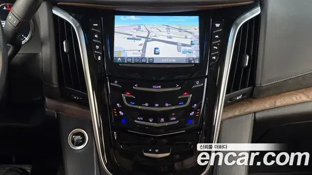 Cadillac Escalade 2019 — Photo 1/20