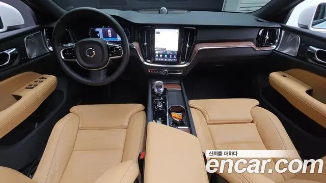 Volvo V60 Cross Country 2025 — Фото 7/20