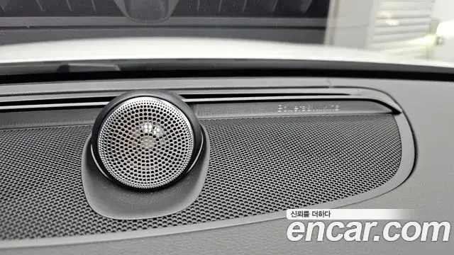 Volvo V60 Cross Country 2025 — Photo 9/36