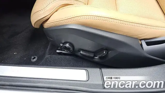 Volvo V60 Cross Country 2025 — Photo 32/36