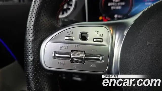 Mercedes-Benz GLA-Class 2020 — Фото 17/20