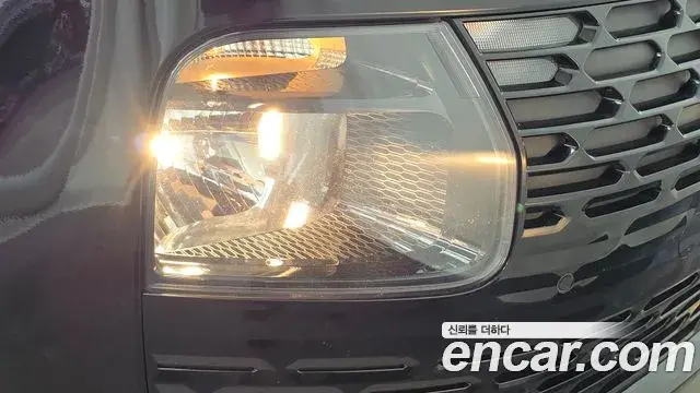 Hyundai Staria 2025 — Photo 13/30