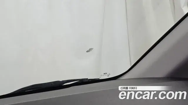 Hyundai Staria 2025 — Photo 23/30