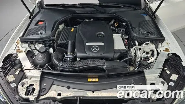 Mercedes-Benz E-Class 2021 — Фото 6/20