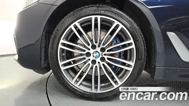 BMW 5 Series 2018 — Фото 5/20