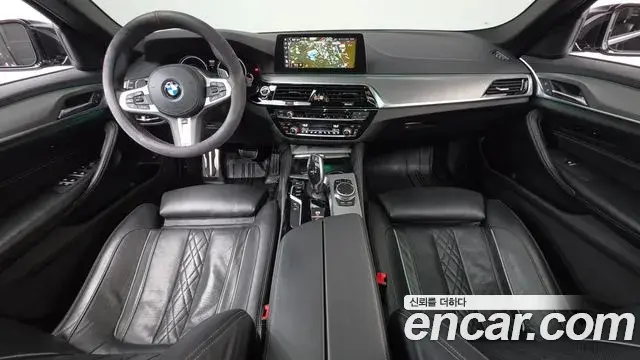 BMW 5 Series 2018 — Фото 7/20