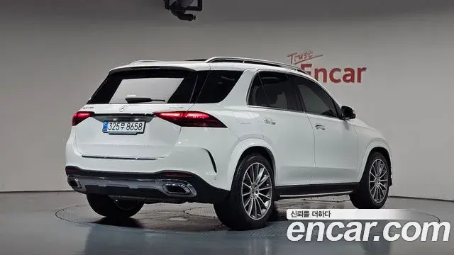 Mercedes-Benz GLE-Class 2023 — Фото 1/20