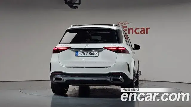 Mercedes-Benz GLE-Class 2023 — Фото 3/20