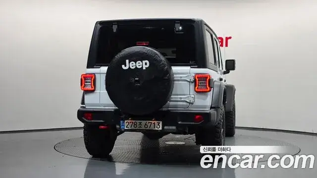 Jeep Wrangler 2022 — Фото 4/20