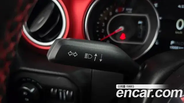 Jeep Wrangler 2022 — Фото 20/20