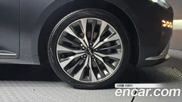 Kia K8 2022 — ფოტო 4/30