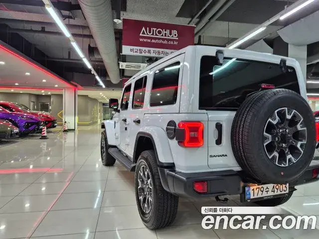 Jeep Wrangler 2025 — Фото 4/18