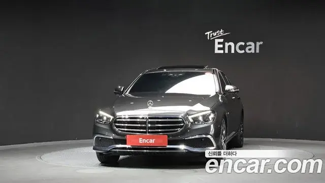 Mercedes-Benz E-Class 2021 — Фото 2/20