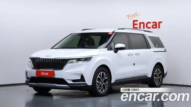 Kia Carnival 2023 — Şəkil 19/20