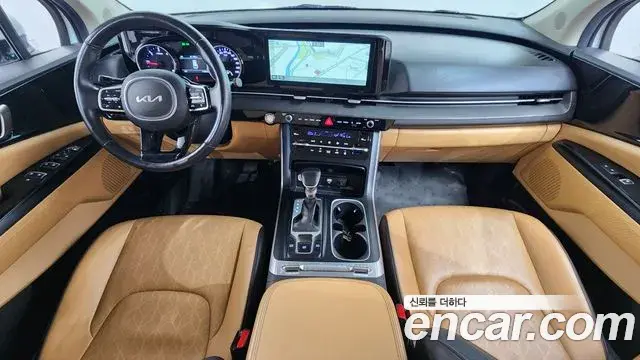 Kia Carnival 2023 — Şəkil 8/20