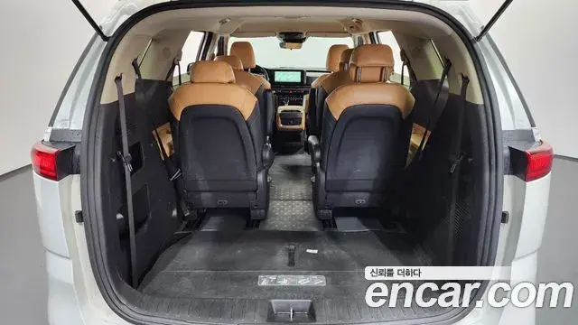 Kia Carnival 2023 — Şəkil 11/20