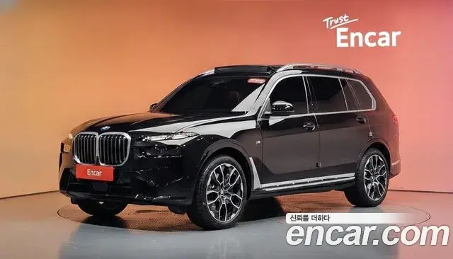 BMW X7 2026 — Фото 1/20