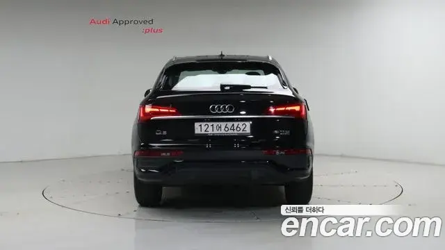 Audi Q5 2023 — Фото 3/20