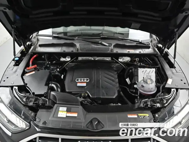 Audi Q5 2023 — Фото 5/20