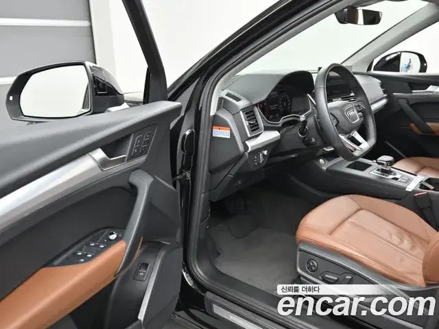 Audi Q5 2023 — Фото 10/20