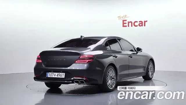 Genesis G70 2021 — ფოტო 29/33