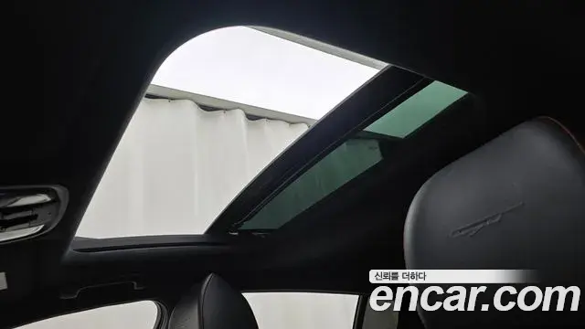 Kia Stinger Meister 2020 — ფოტო 33/34