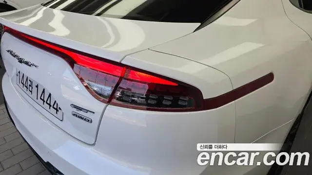 Kia Stinger Meister 2020 — ფოტო 7/34