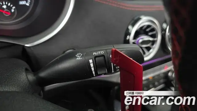 Kia Stinger Meister 2020 — ფოტო 32/34