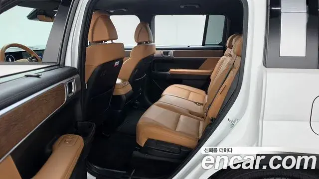 Hyundai Santa Fe 2024 — Фото 11/20