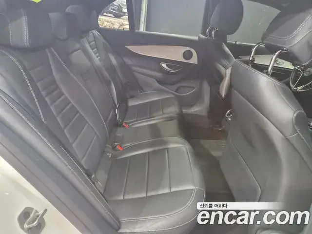 Mercedes-Benz E-Class 2020 — Фото 7/13