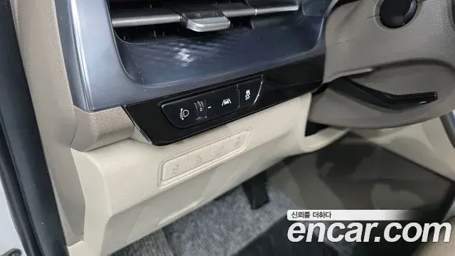 Kia Carnival 2022 — Фото 16/20