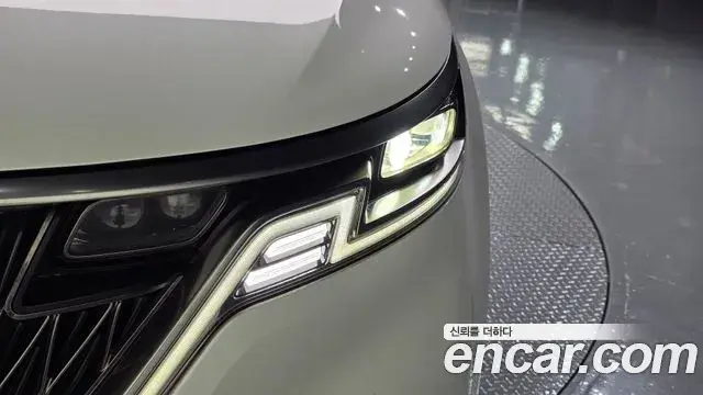 Kia Carnival 2022 — Photo 25/35
