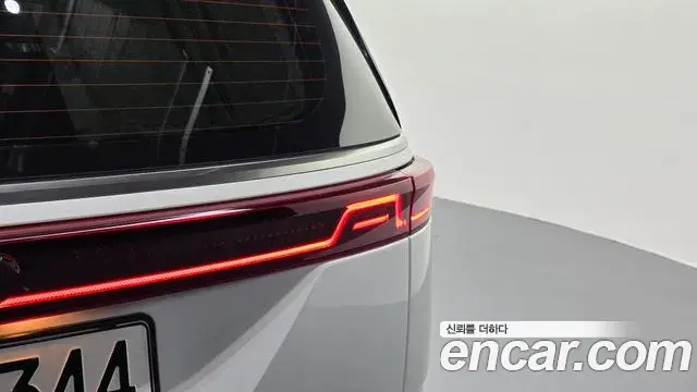 Kia Carnival 2022 — Photo 2/35