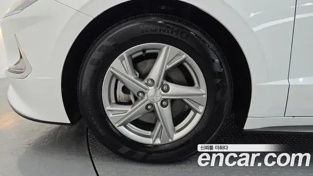 Hyundai Sonata 2022 — Фото 5/20