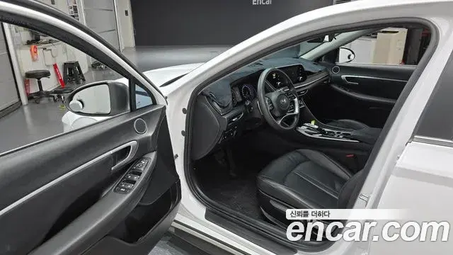 Hyundai Sonata 2022 — Фото 10/20